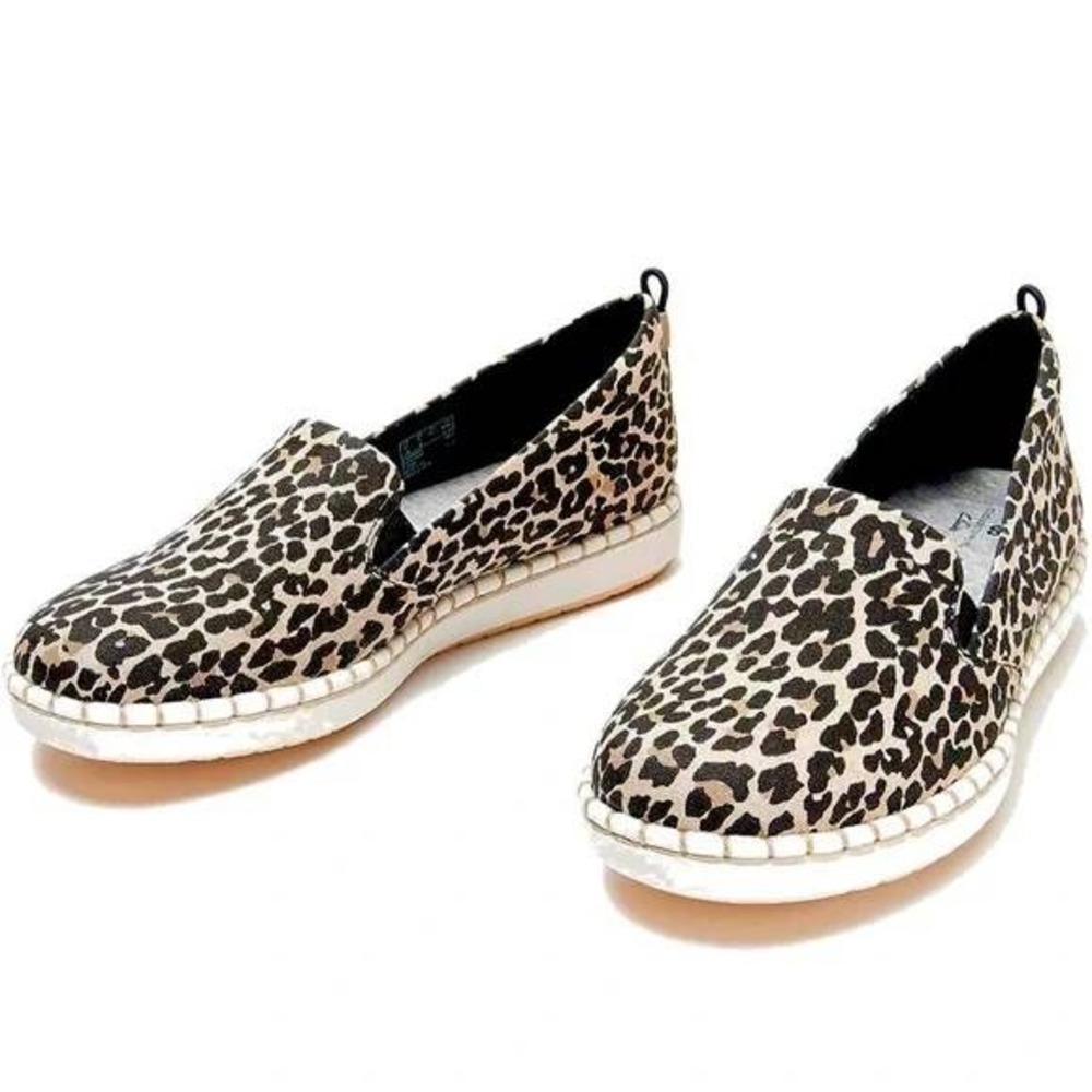 Clarks Cloudsteppers Step Glow Jade Sz 5.5 M Leopard Print Slip On Loafers